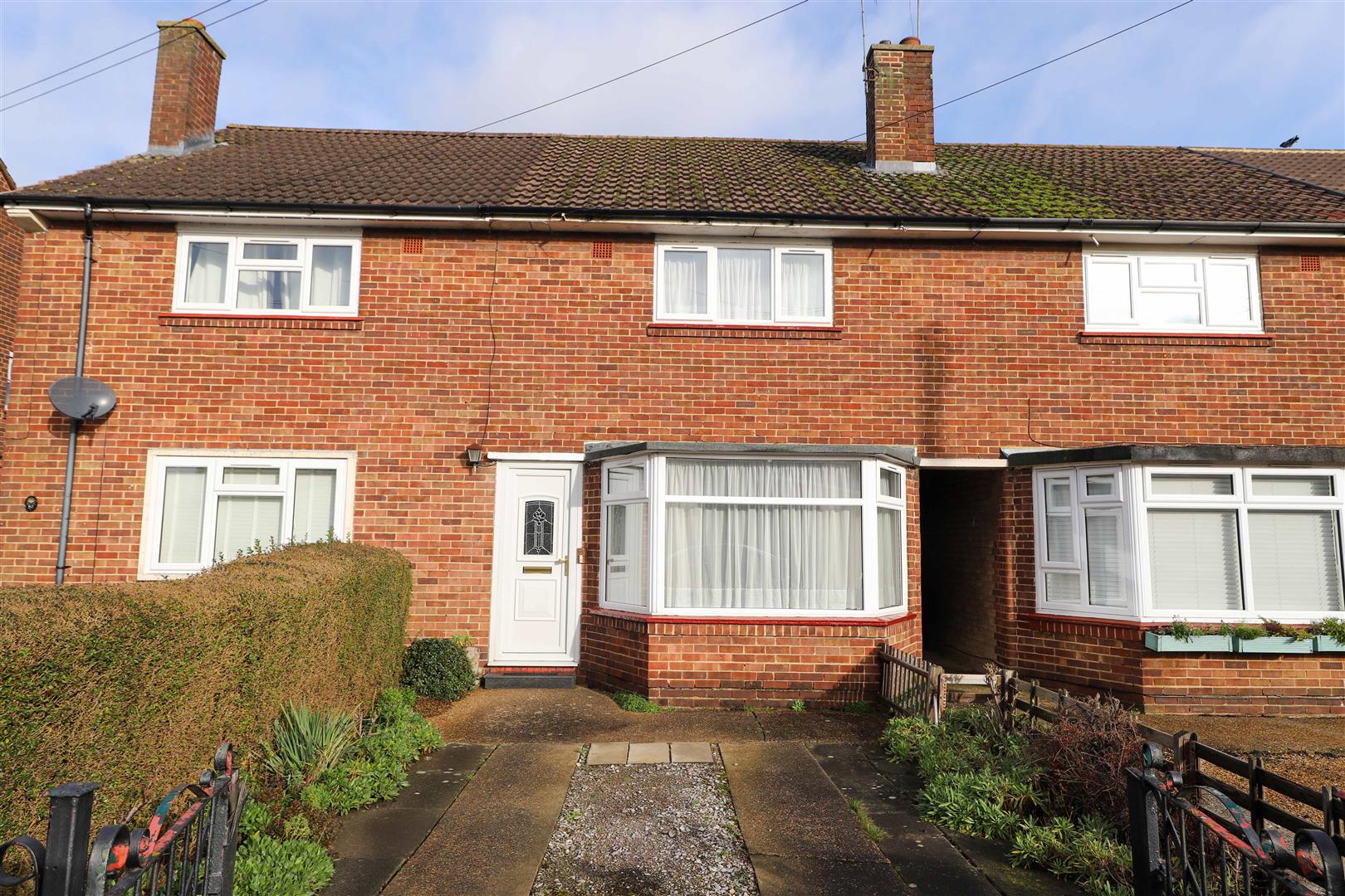 2 bedroom House for sale in Attlee Road, Hayes Cameron