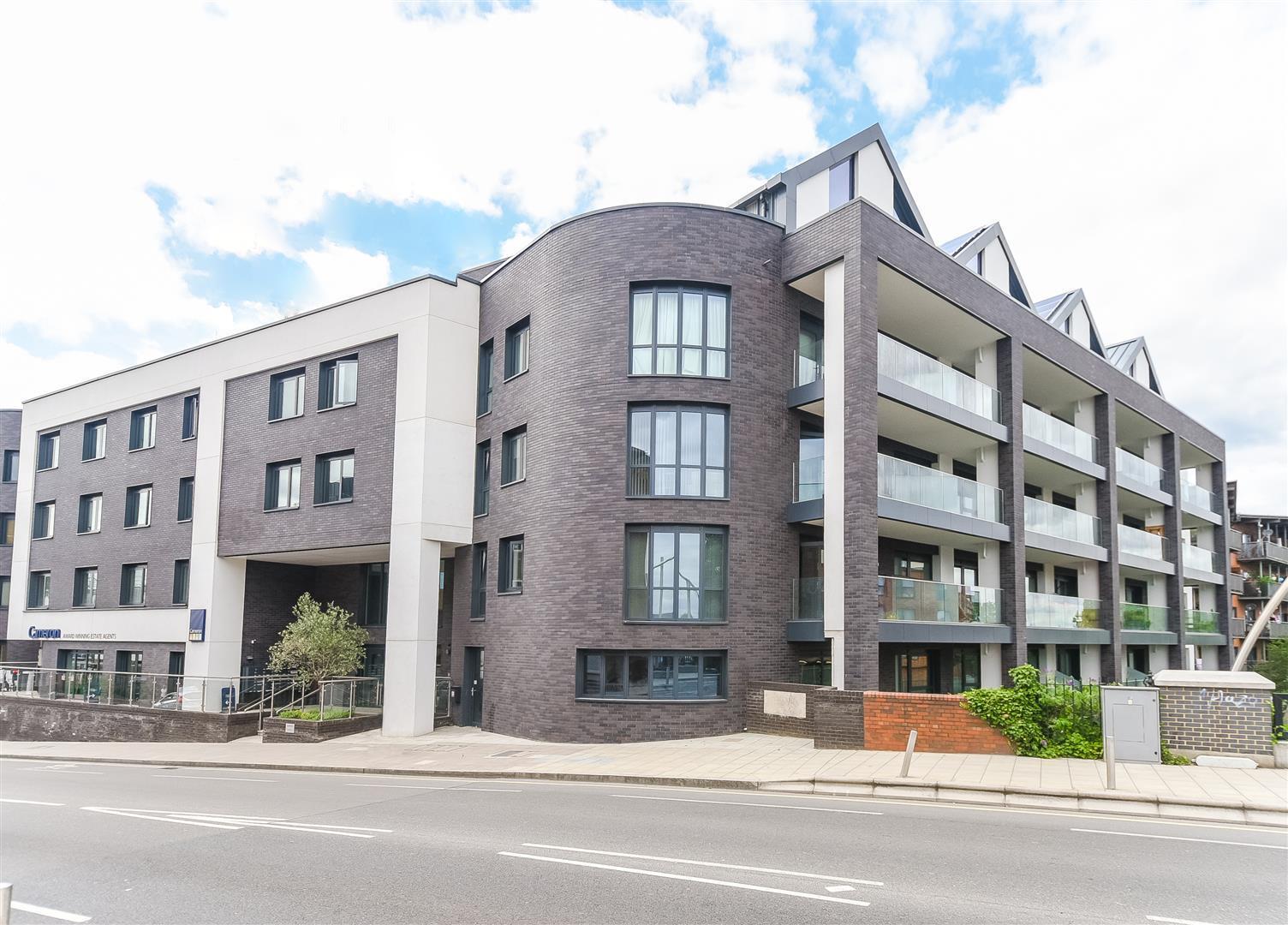 2 bedroom Apartment for sale in Bentinck Road, West Drayton Cameron