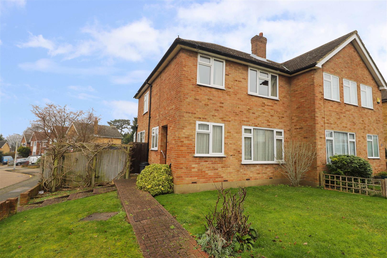 3 bedroom House SemiDetached for sale in Cornwall Road, North