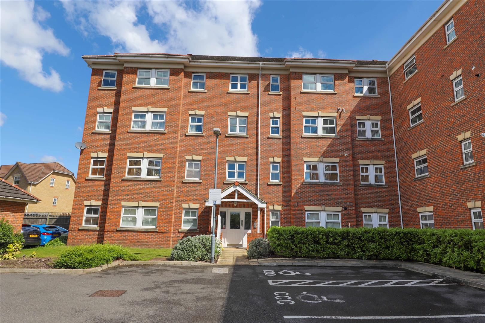 2-bedroom-apartment-for-sale-in-crispin-way-hillingdon-cameron