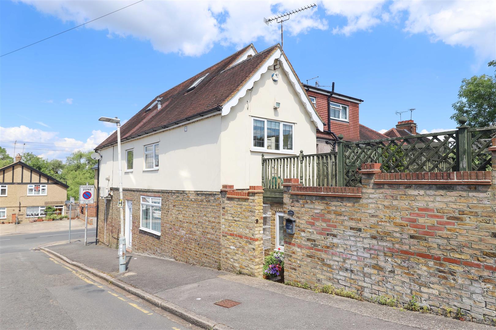 2 bedroom Apartment for sale in Harefield Road, North Uxbridge Cameron