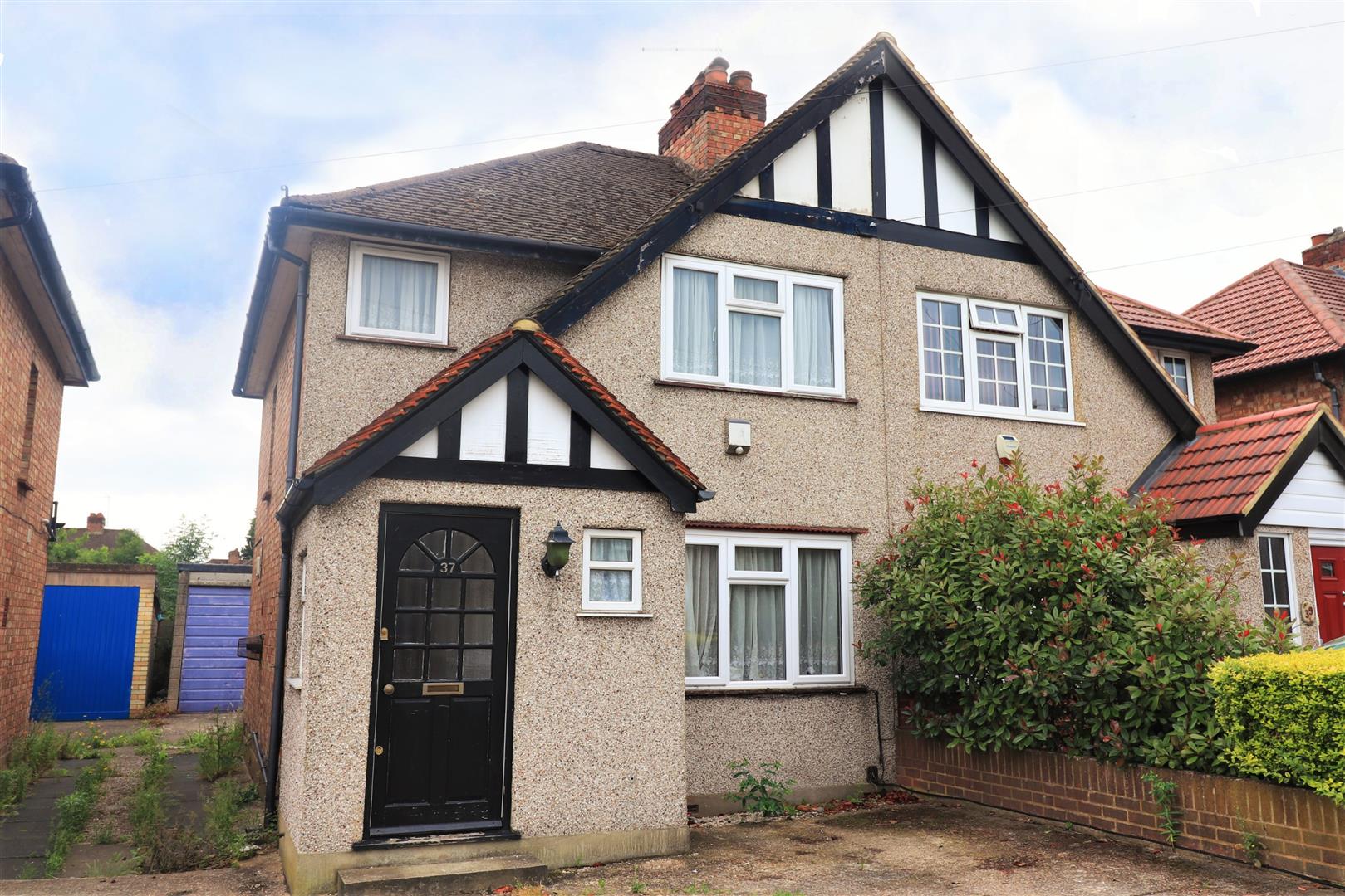 3 bedroom House SemiDetached for sale in Harvey Road, Hillingdon