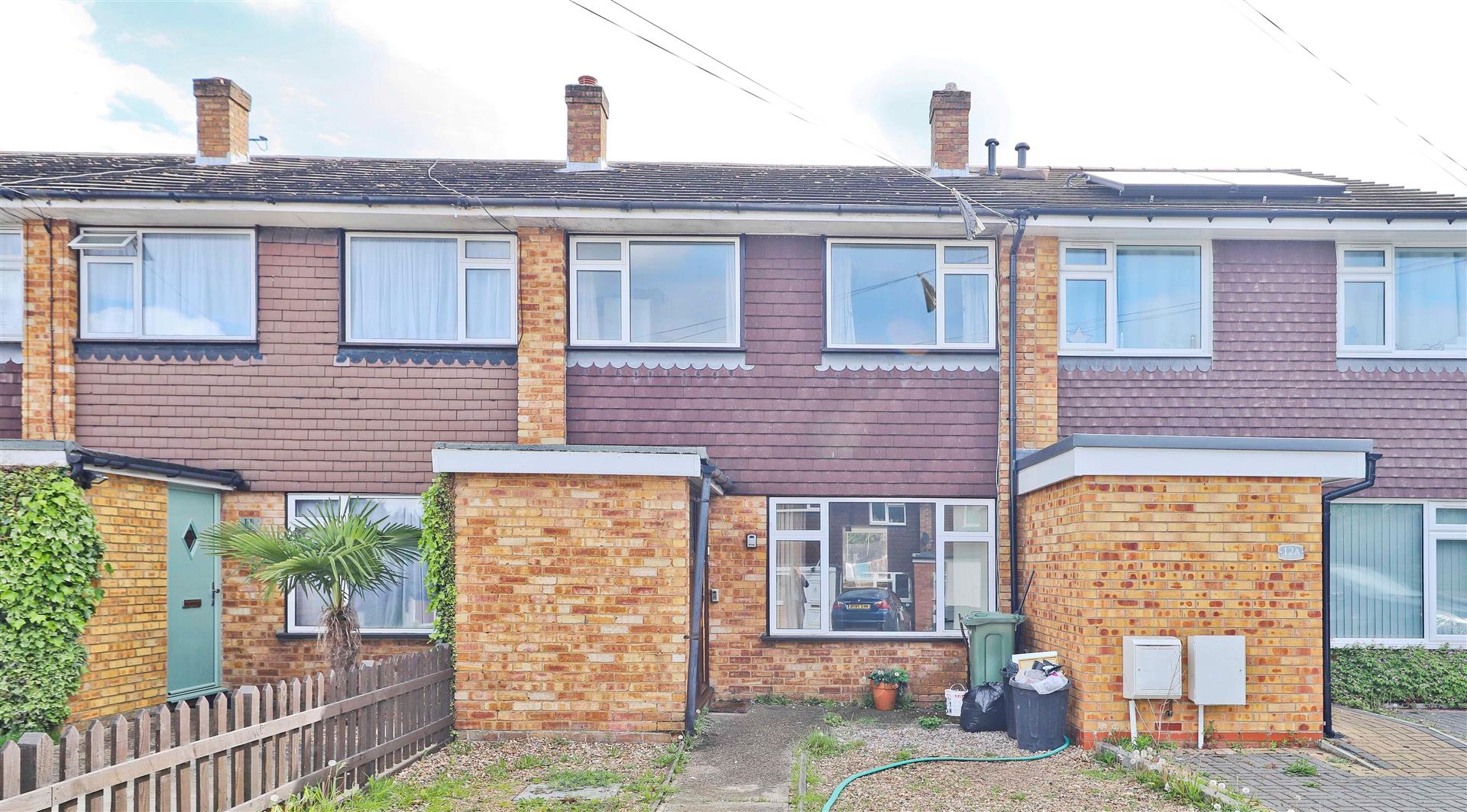 3 bedroom House Terraced for sale in Salt Hill Close, North Uxbridge
