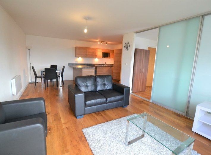 Property to rent in Uxbridge and West Drayton Cameron