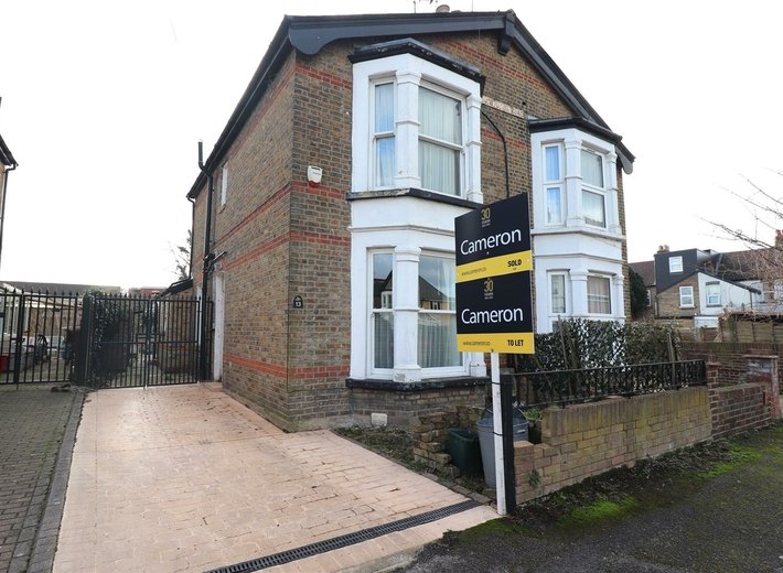 Property to rent in Uxbridge and West Drayton Cameron