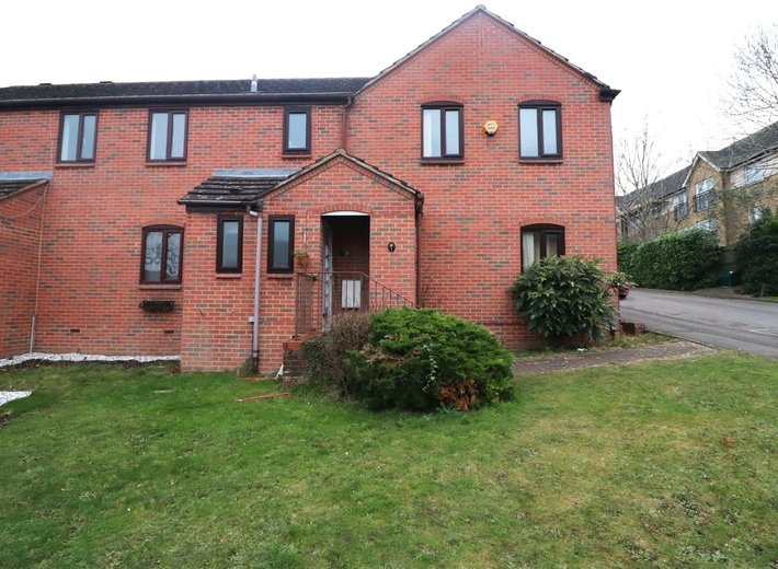 Property to rent in Uxbridge Cameron