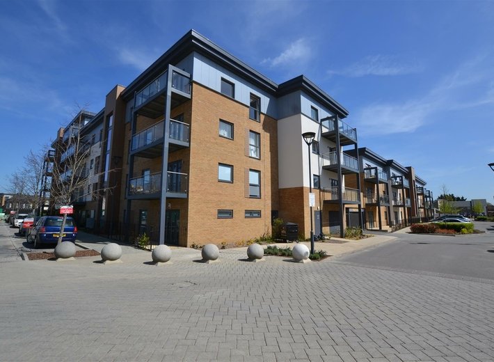 Property to rent in West Drayton Cameron